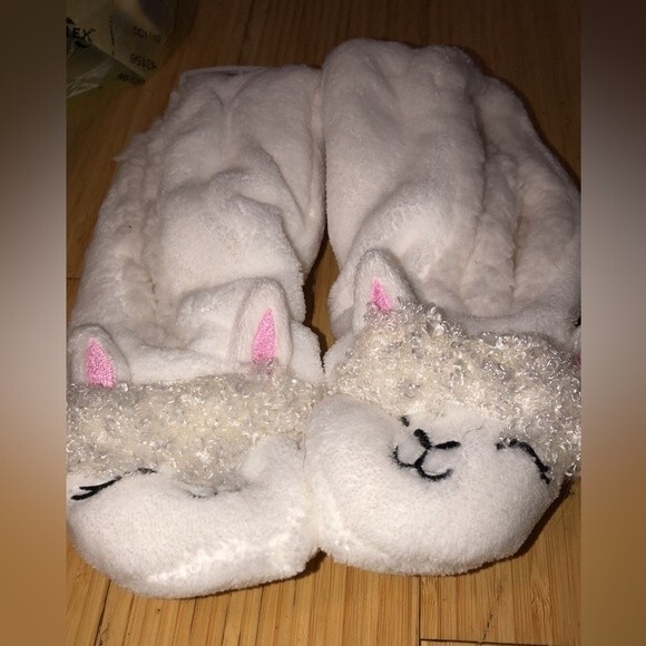 Holiday Style Fa La La Llama Shoe Size 4-10 Ladies Slipper Socks NEW - Picture 2 of 4